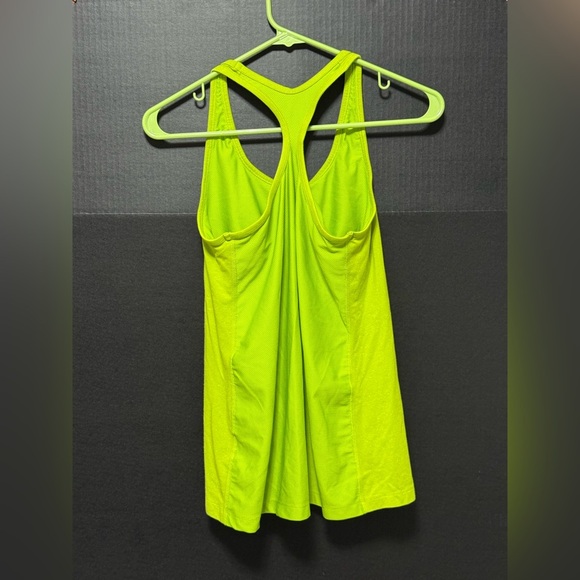 🪅Nike DriFIT Green Racerback Tank Top - Picture 7 of 10
